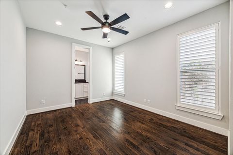 Tiny photo for 912 Yale Street #D, Houston, TX 77008 (MLS # 7179301)