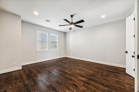 Tiny photo for 912 Yale Street #D, Houston, TX 77008 (MLS # 7179301)