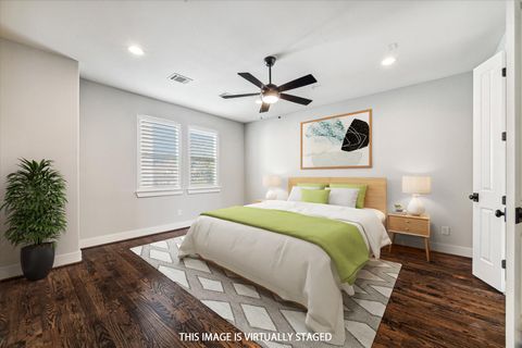 Tiny photo for 912 Yale Street #D, Houston, TX 77008 (MLS # 7179301)