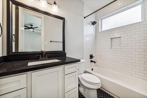 Tiny photo for 912 Yale Street #D, Houston, TX 77008 (MLS # 7179301)