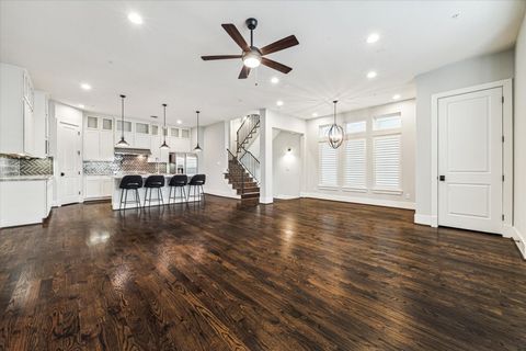 Tiny photo for 912 Yale Street #D, Houston, TX 77008 (MLS # 7179301)