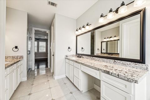 Tiny photo for 912 Yale Street #D, Houston, TX 77008 (MLS # 7179301)