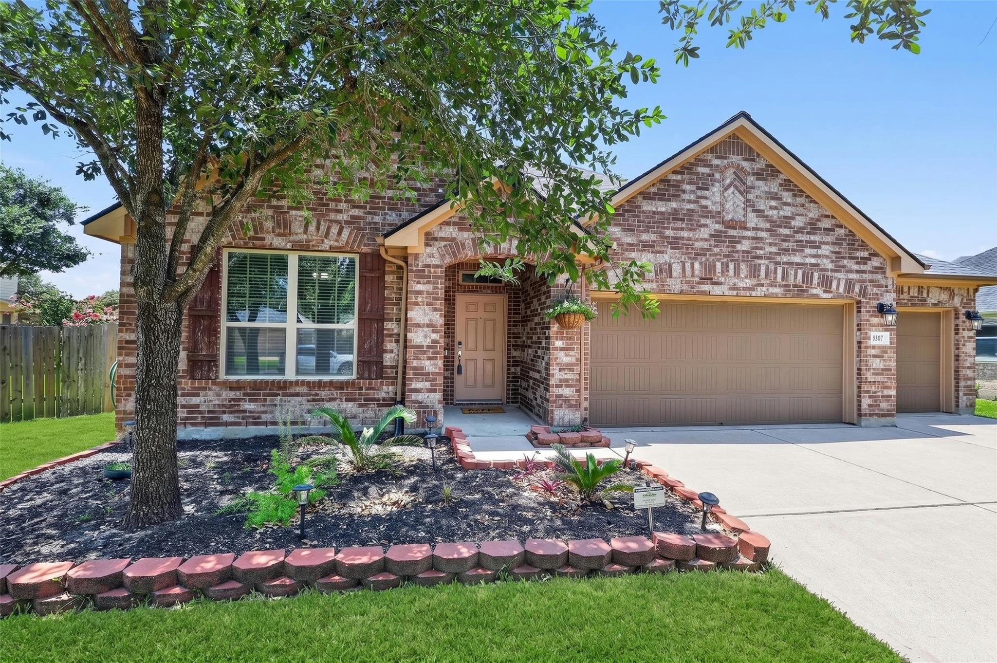 8507 Dolan Heights Court
