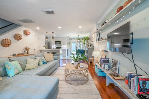 Photo of 1004 Ruthven Street, Houston, TX 77019 (MLS # 22597991)