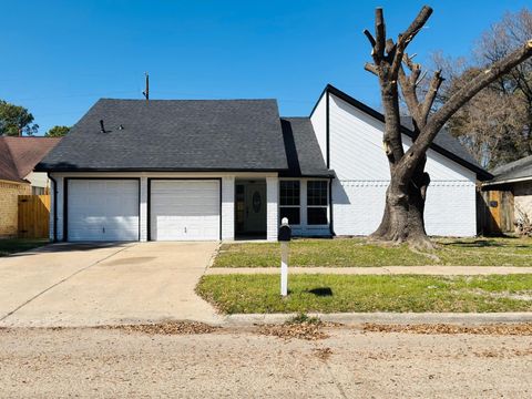 Photo of 5506 Cactus Forest Drive, Houston, TX 77088 (MLS # 78064722)