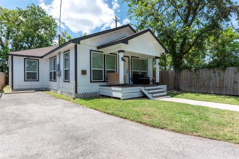 Photo of 2631 Stevens Street, Houston, TX 77026 (MLS # 87737605)