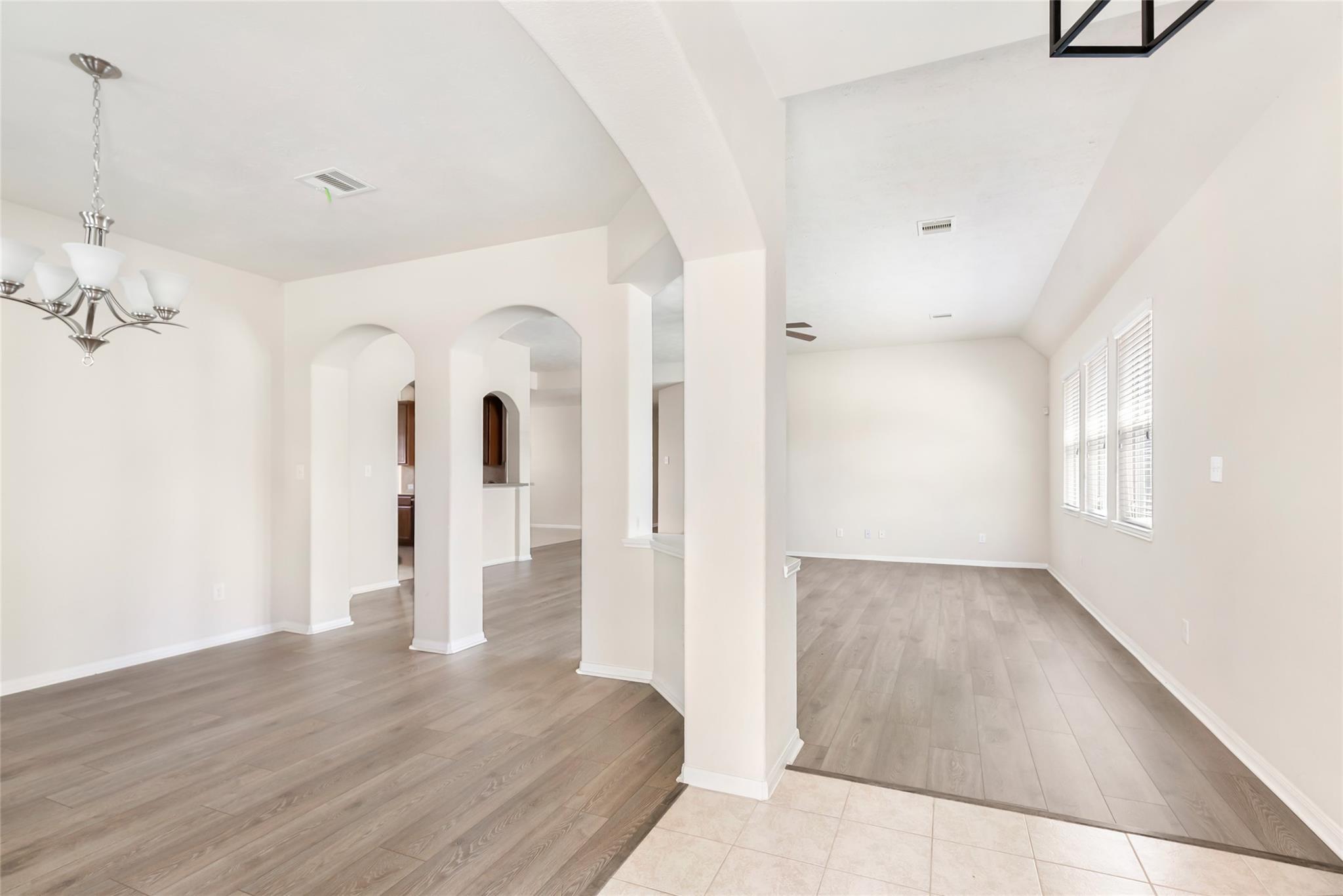 13602 Kodiak Brown Bear Street