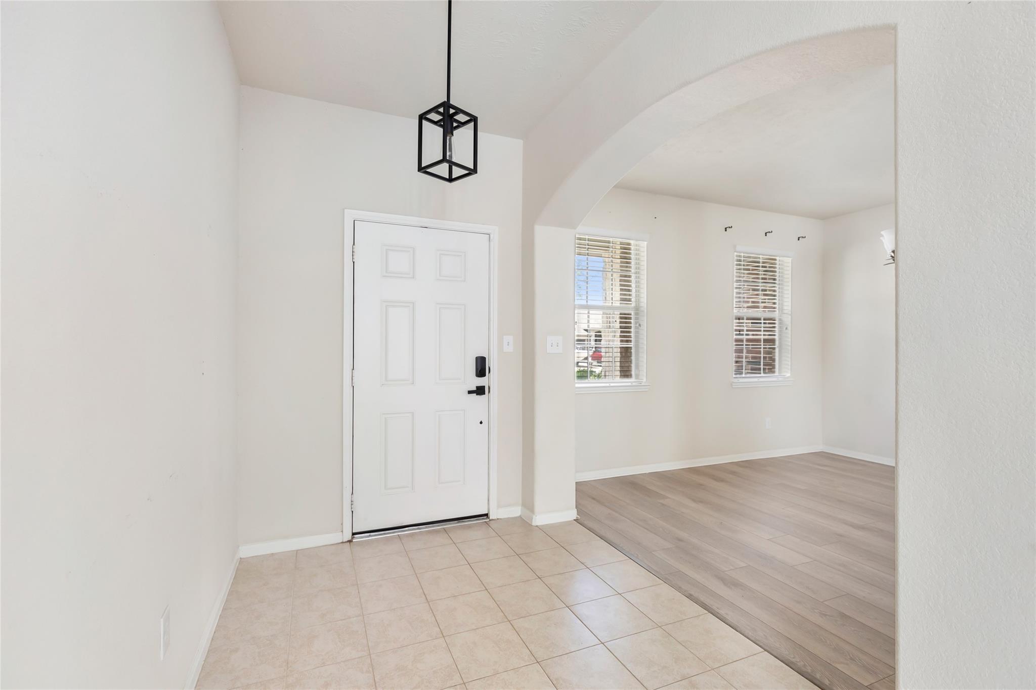 13602 Kodiak Brown Bear Street