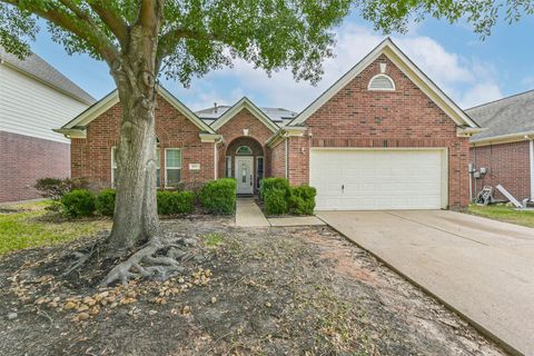 Photo of 19926 Ashland Brook Court, Houston, TX 77084 (MLS # 10285831)