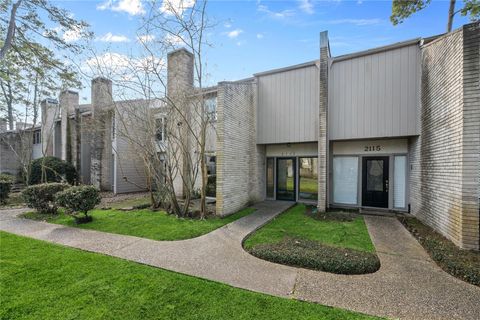 Photo of 2113 Lake Village Drive, Kingwood, TX 77339 (MLS # 76799125)