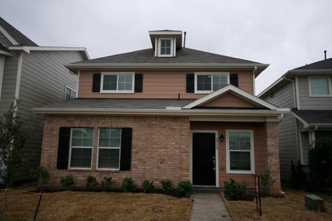Photo of 1718 Claremont Garden Circle, Houston, TX 77047 (MLS # 75338416)