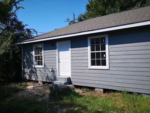 3817 Wipprecht Street Houston TX 77026