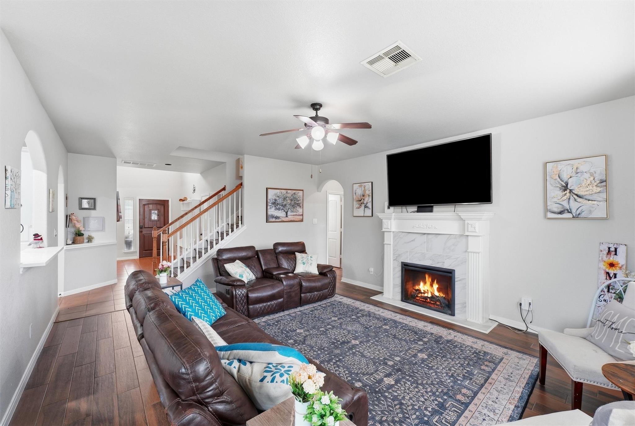 9906 Jewel Lane