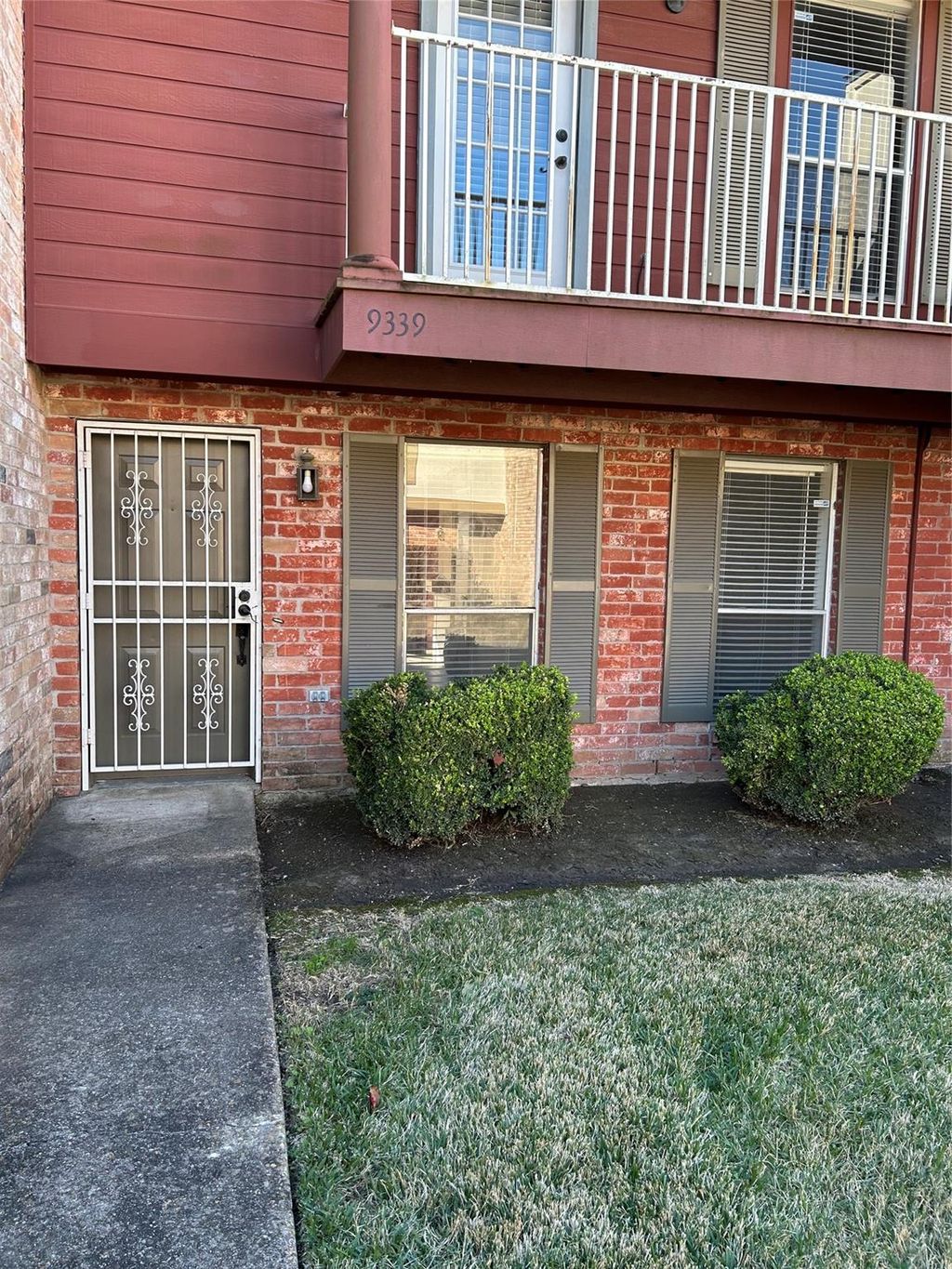 Photo of 9339 Westwood Village Drive, Houston, TX 77036 (MLS # 93320184)