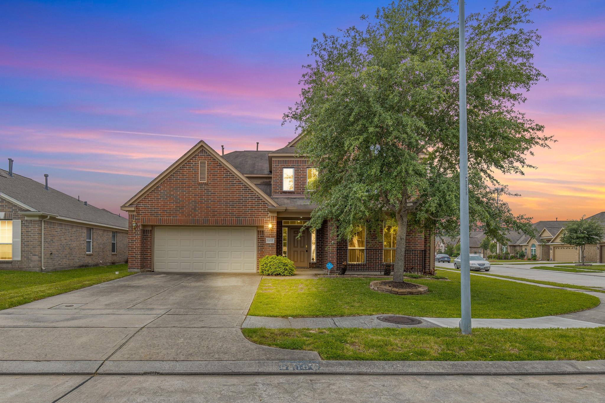6410 Hardwood Dale Way Drive