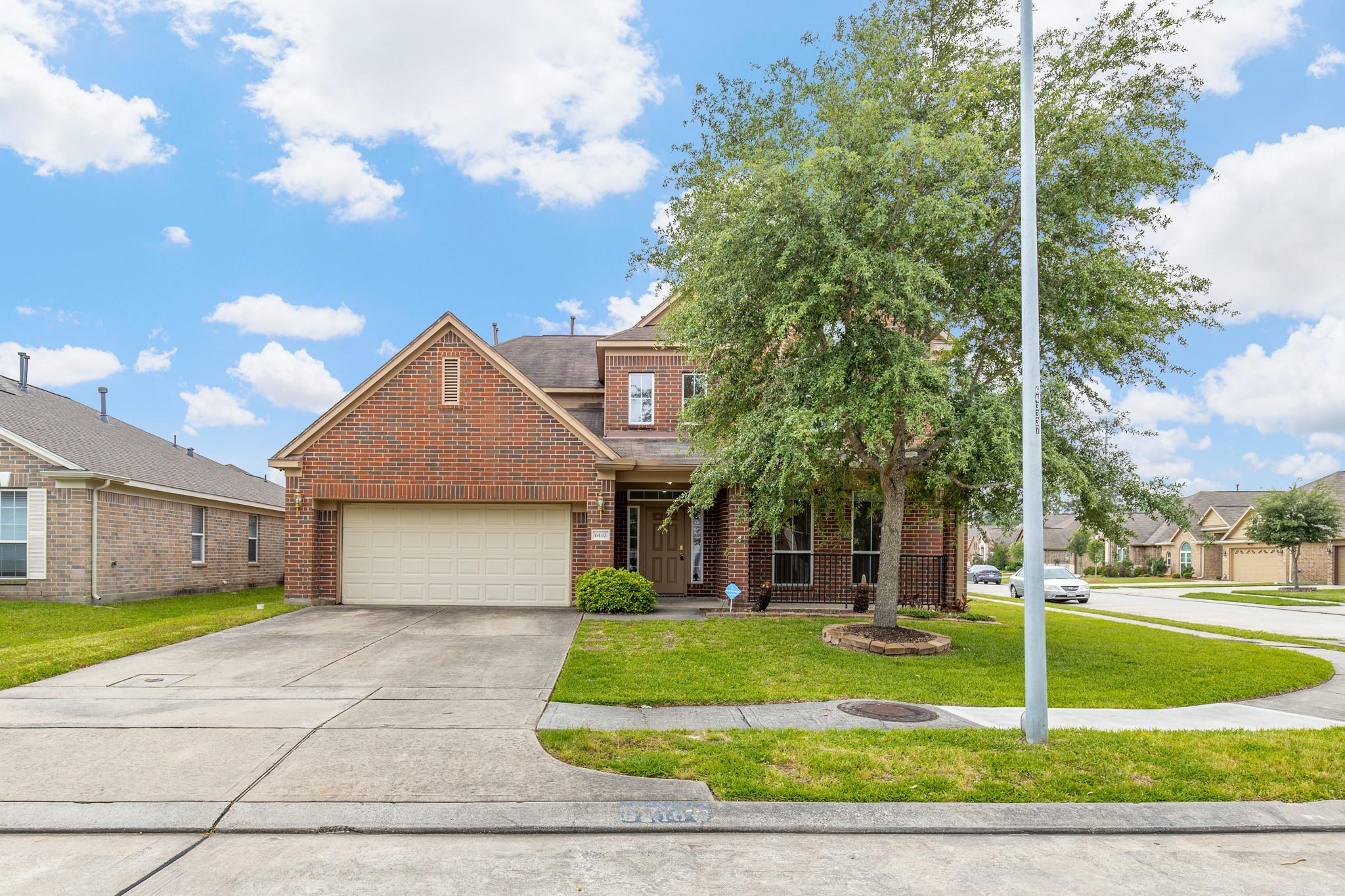6410 Hardwood Dale Way Drive