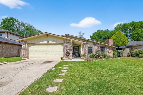 Homes For Sale - 3914 Coltwood Drive<br/> Spring, TX 77388