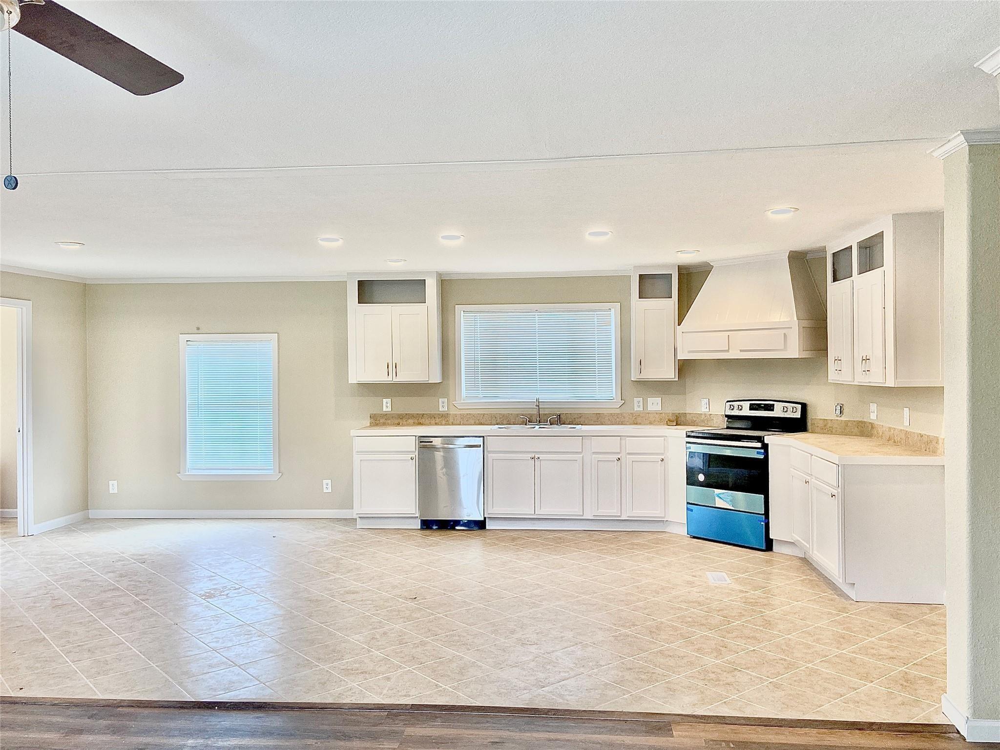 11720 W Small Oak Lane