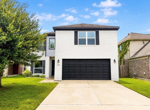 Photo of 15414 Winding Boardwalk Way, Houston, TX 77044 (MLS # 96329506)