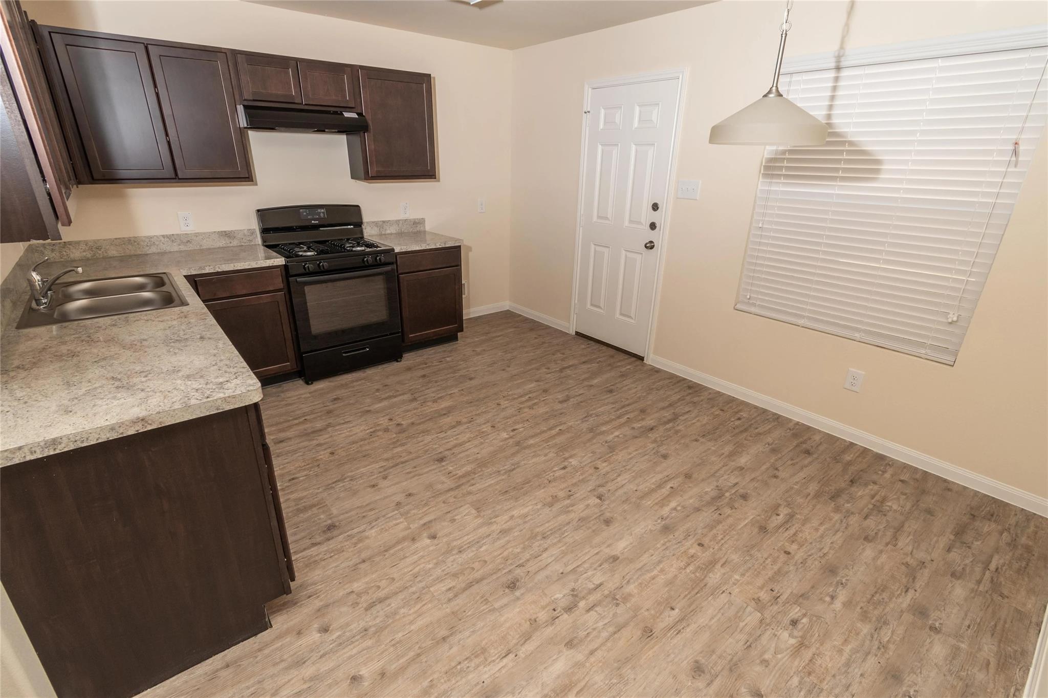 21151 Field House Court