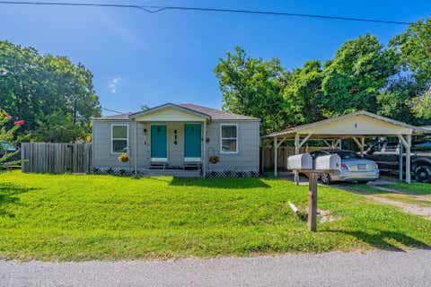 Photo of 414 Jackson Avenue, Bacliff, TX 77518 (MLS # 79021586)