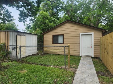 Photo of 221 E Lobit Street #A, Baytown, TX 77520 (MLS # 11690288)