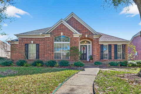 Photo of 3219 Shadowleaf Drive, Houston, TX 77082 (MLS # 52236745)