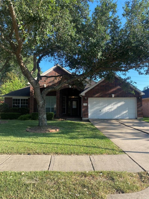 Photo of 8312 Spinnaker Bay Lane, Pearland, TX 77584 (MLS # 98138144)
