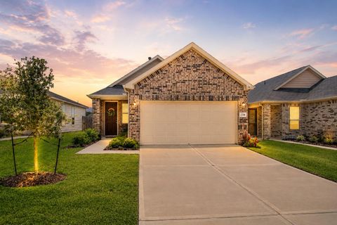 Photo of 22206 Hawberry Blossom Lane, Tomball, TX 77377 (MLS # 9877095)