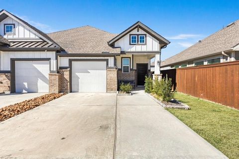 Townhouse For Sale - 10122 Crescendo Way<br/> Rosharon, TX 77583