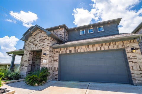 Tiny photo for 288 Kara Mist Court, La Porte, TX 77571 (MLS # 78860030)