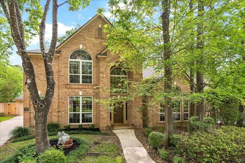 Photo of 30 N Dragonwood Place, The Woodlands, TX 77381 (MLS # 95836364)