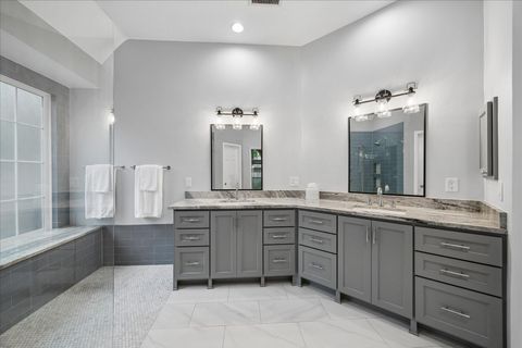 Tiny photo for 30 N Dragonwood Place, The Woodlands, TX 77381 (MLS # 95836364)