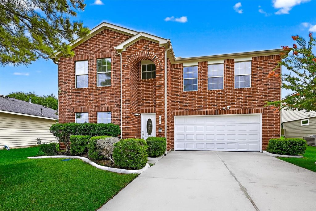 Photo of 634 Hawthorne Pasture Road, Rosenberg, TX 77471 (MLS # 7386446)