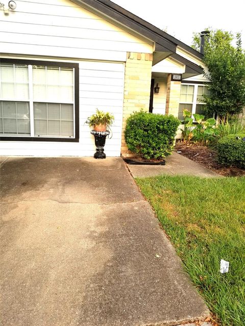 Photo of 13031 Ambrose Street, Houston, TX 77045 (MLS # 84689093)