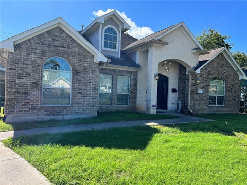 Photo of 13354 Knollcrest Street, Houston, TX 77015 (MLS # 96317464)