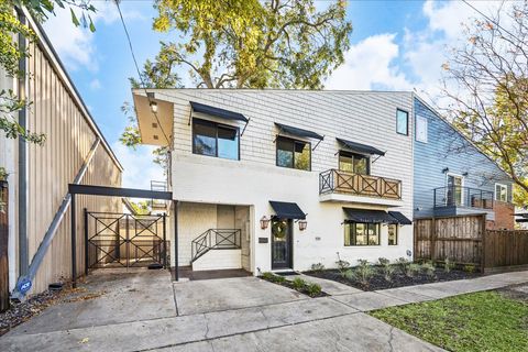 Photo of 1919 Missouri Street, Houston, TX 77019 (MLS # 3645841)