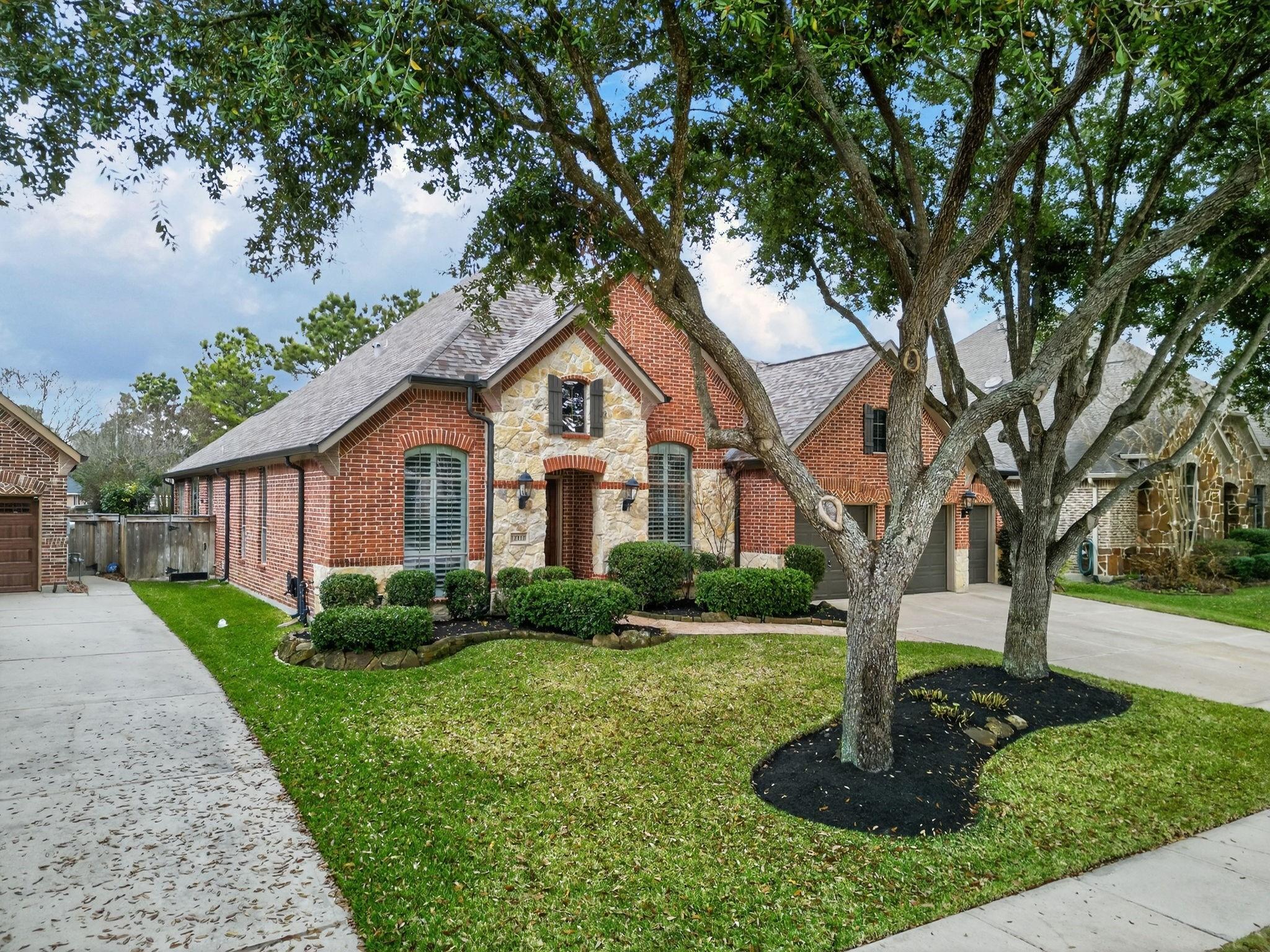 12115 Pinelands Park Lane