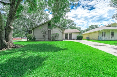 Photo of 2702 Dove Tree Drive, Alvin, TX 77511 (MLS # 76083008)