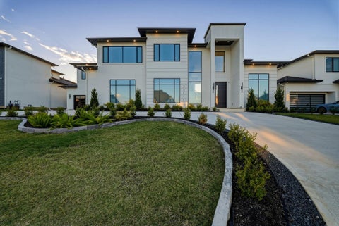 Photo of 23111 Vista De Tres Lagos Drive, Spring Garden-Terra Verde, TX 77389 (MLS # 92801574)