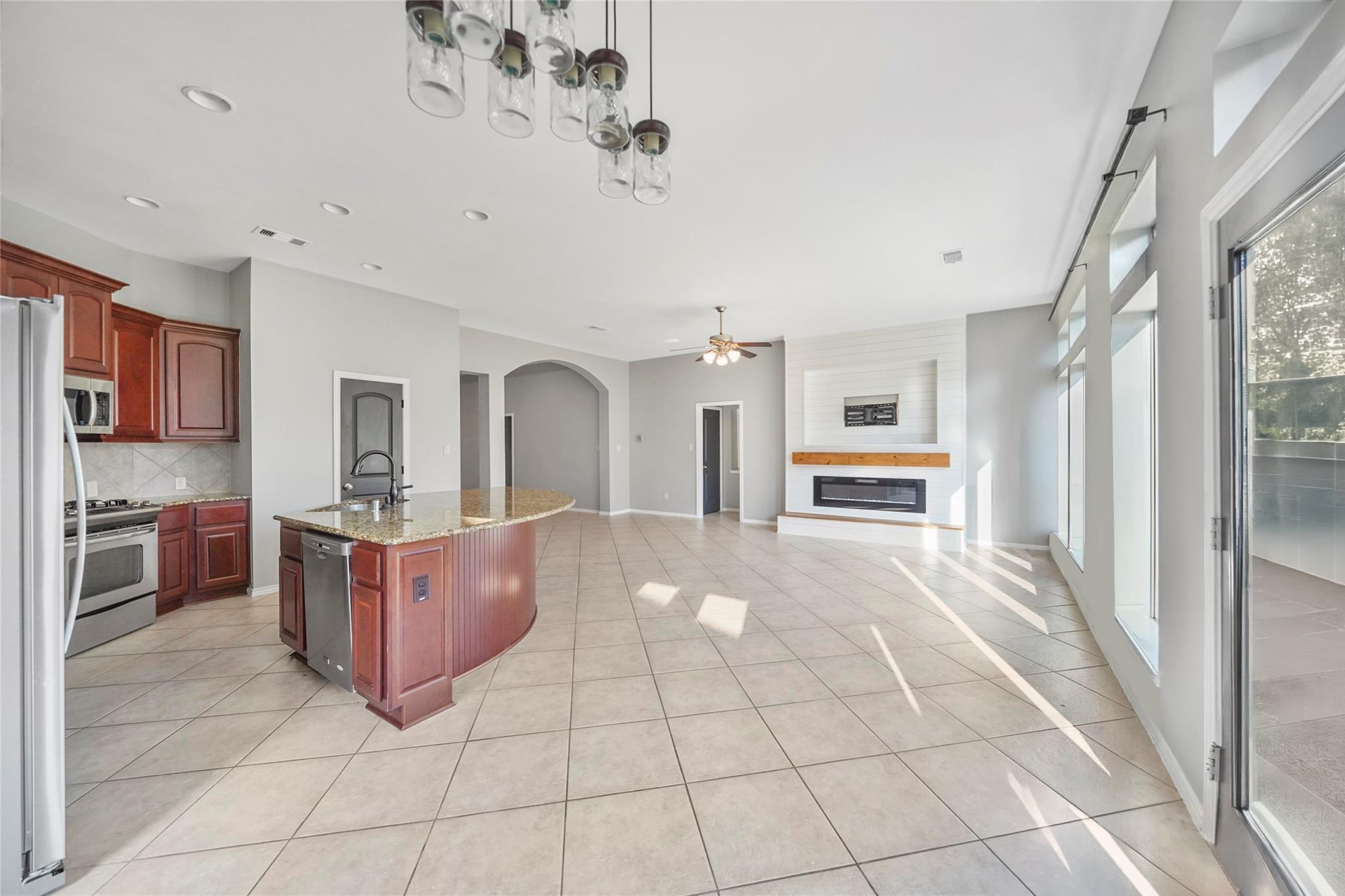 2886 Woodland Glen Lane