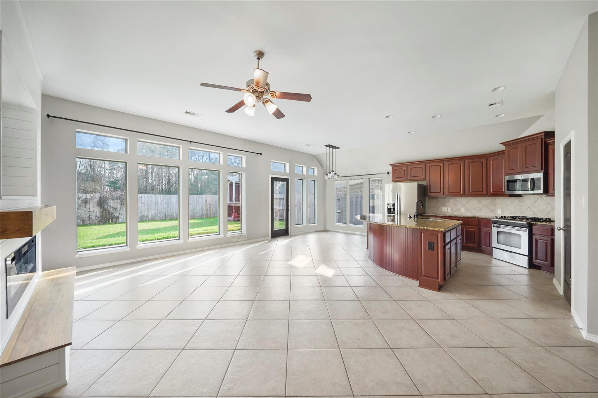 2886 Woodland Glen Lane