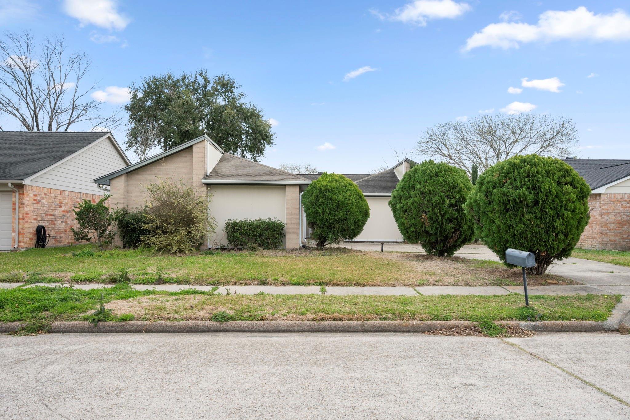 2327 Colonial Ridge Drive