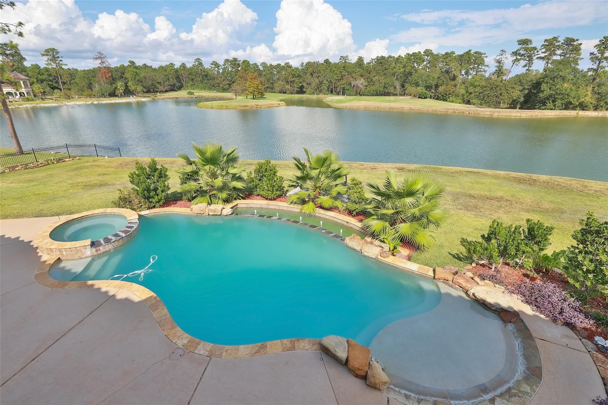 22 Post Shadow Estate Drive