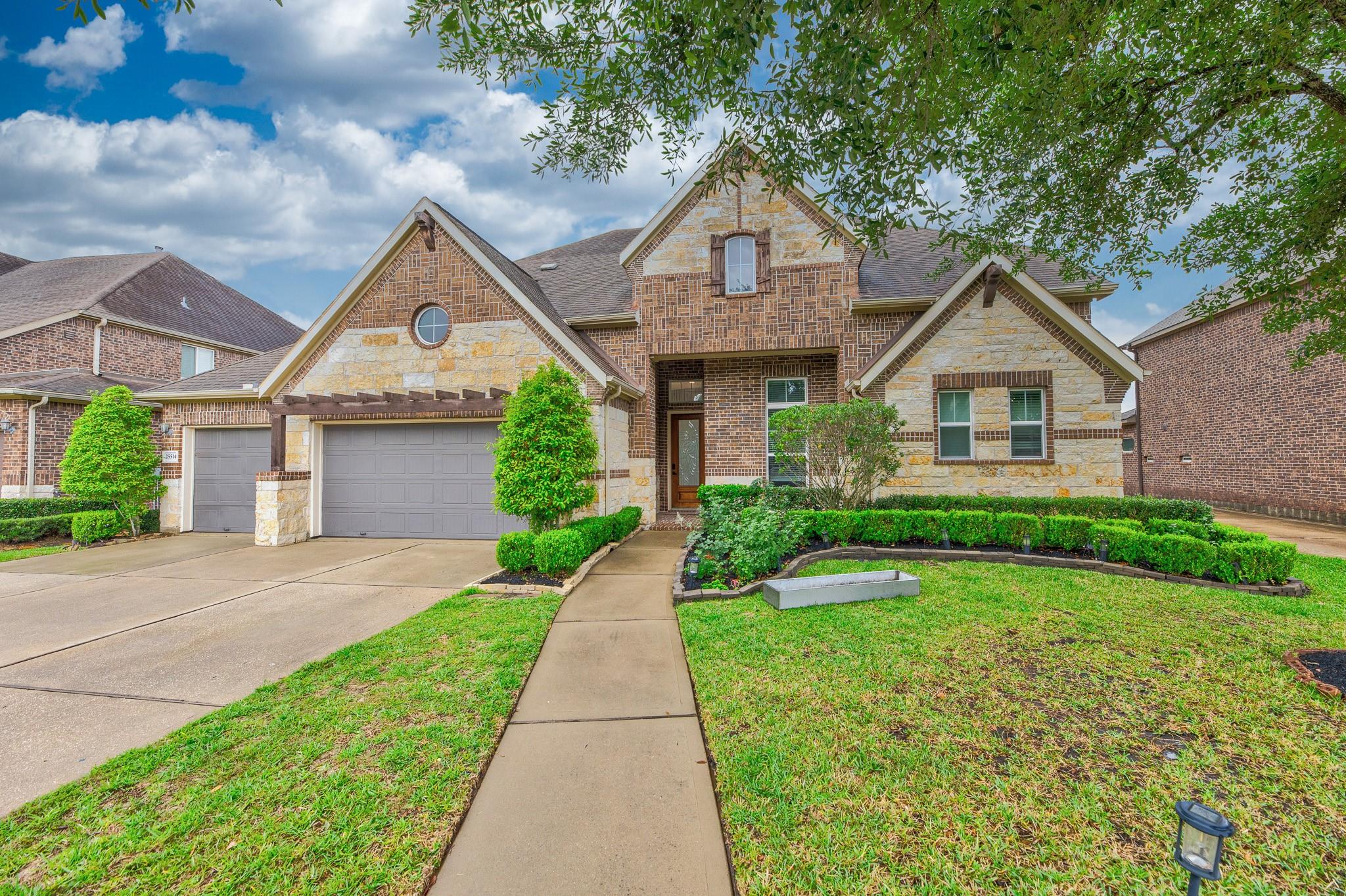 25514 Kearsley Drive
