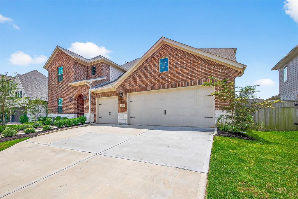 Photo of 9918 Knollwood Lane, Missouri City, TX 77459 (MLS # 52676411)