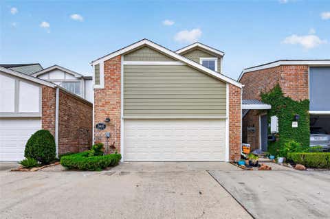Photo of 15035 Kimberley Court #13, Houston, TX 77079 (MLS # 68646627)
