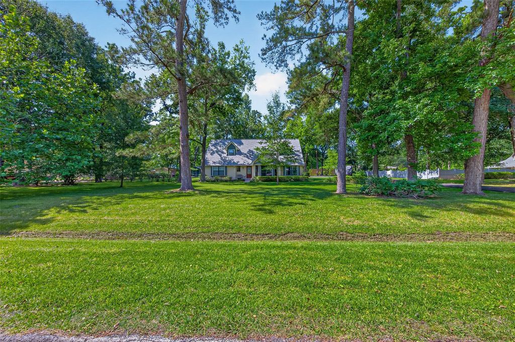 Photo of 1620 Palomino Lane, Kingwood, TX 77339 (MLS # 80921069)