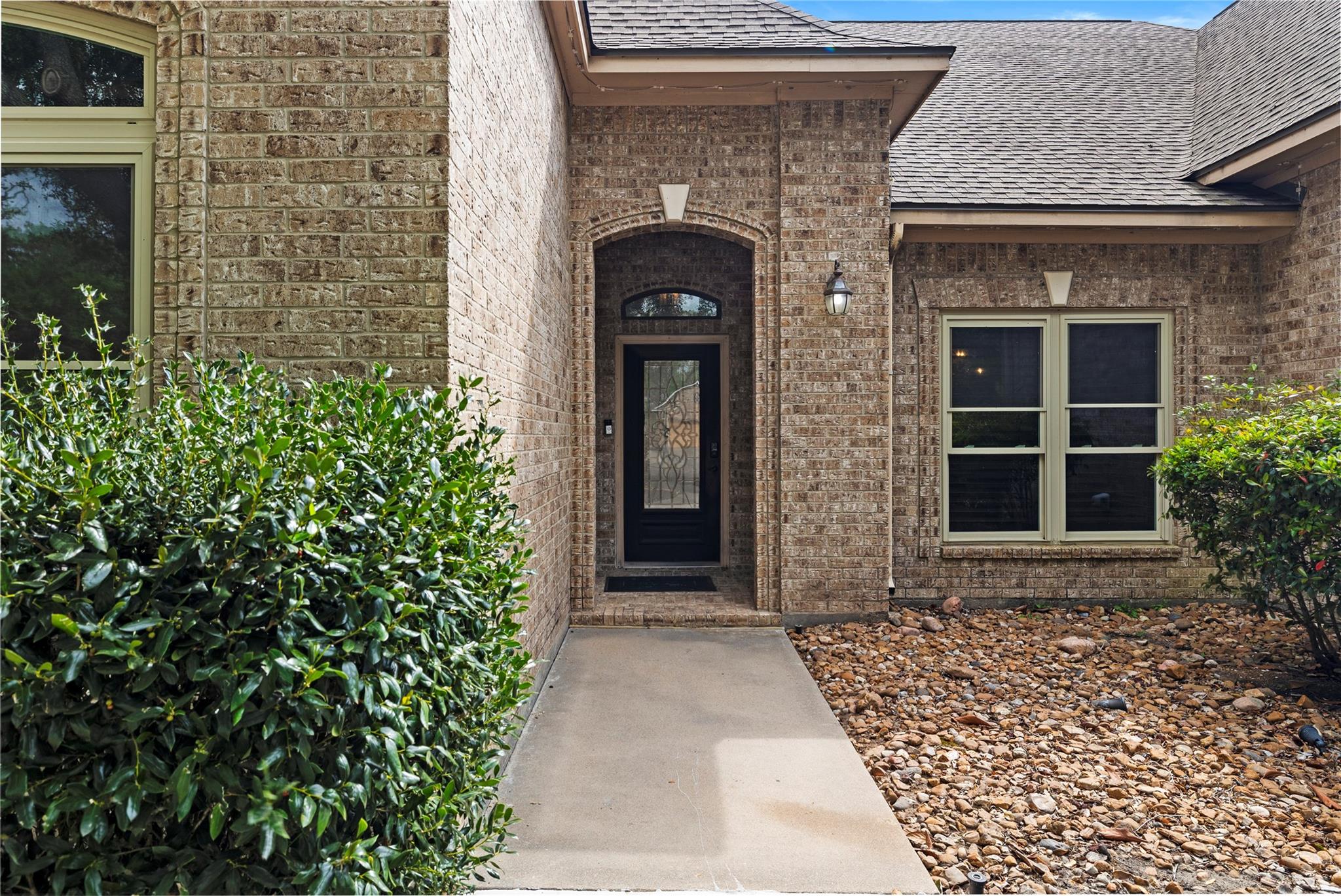 704 Heritage Oaks Dr