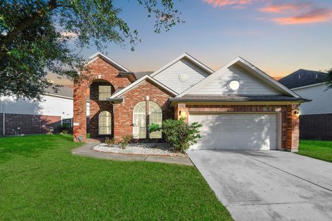 Photo of 13138 Durbridge Trail Drive, Houston, TX 77065 (MLS # 7861600)